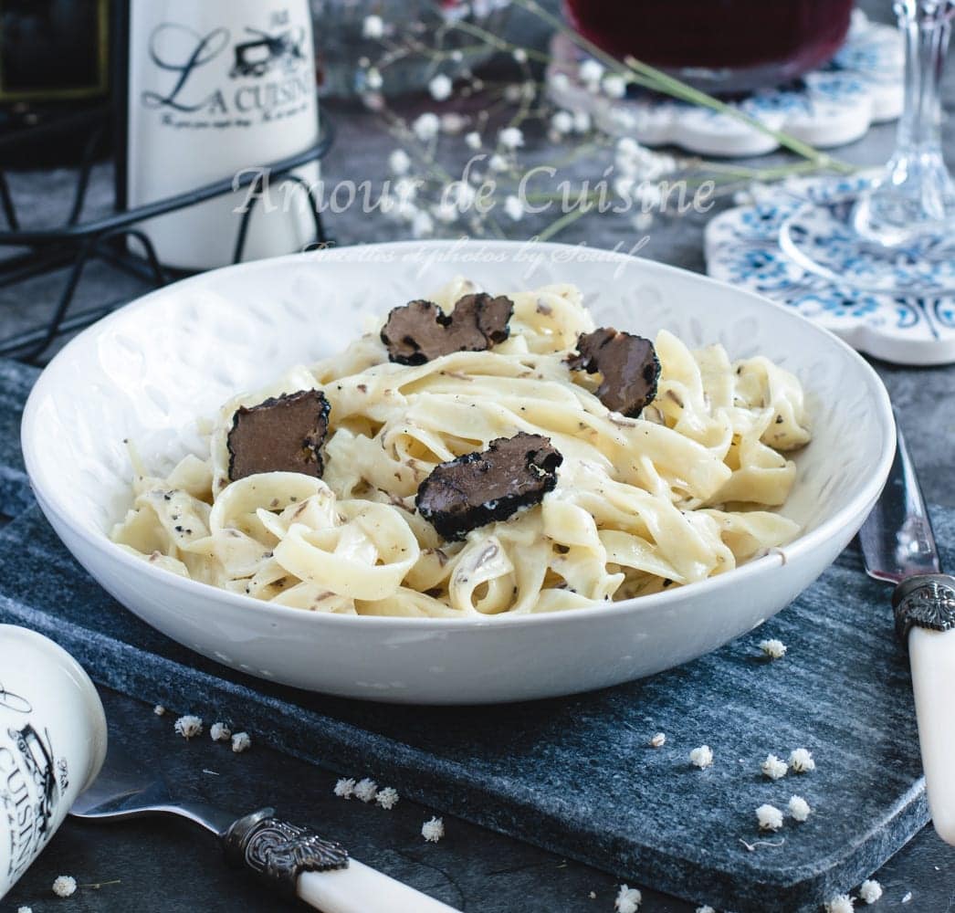 Tagliatelles à la truffe et crème de Pecorino