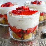 trifle facile de fraises mascarpone et quatre quart pur beurre