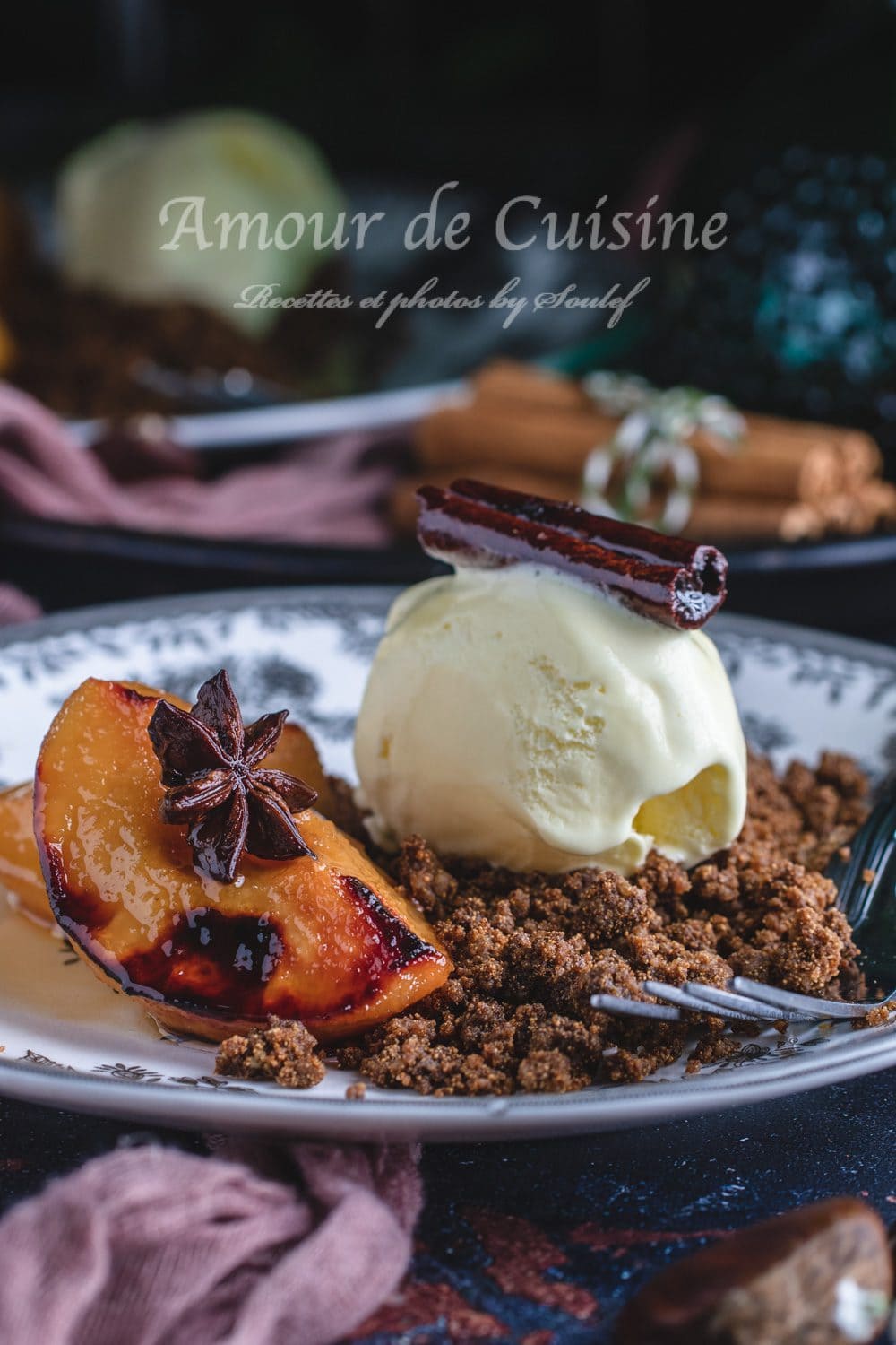 dessert à l'assiett de coings au four au crumble à la farine de châtaignes