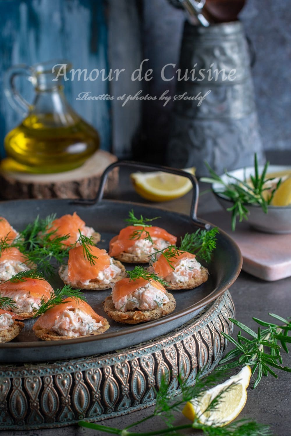 Canapés au saumon fumé et aneth