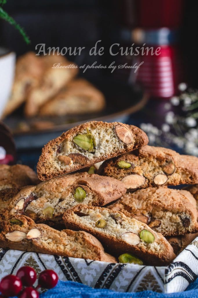Cantuccini ou biscottis aux amandes et pistaches