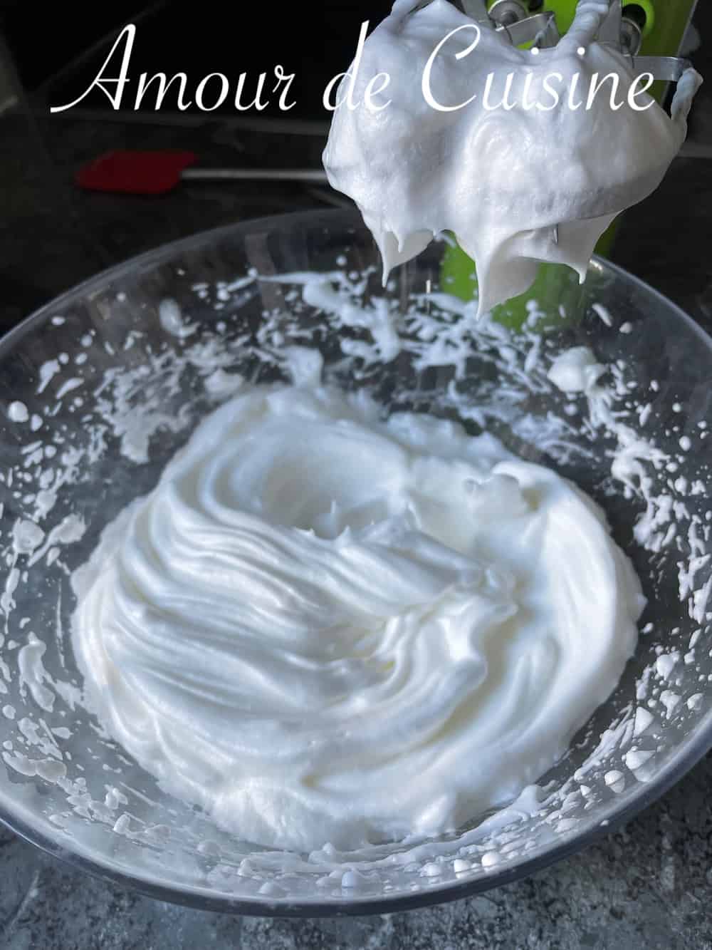 blancs d'oeuf montés en neige