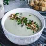 Soupe de chou fleur au roquefortSoupe de chou fleur au roquefort ou velouté de chou fleur à la crème roquefort