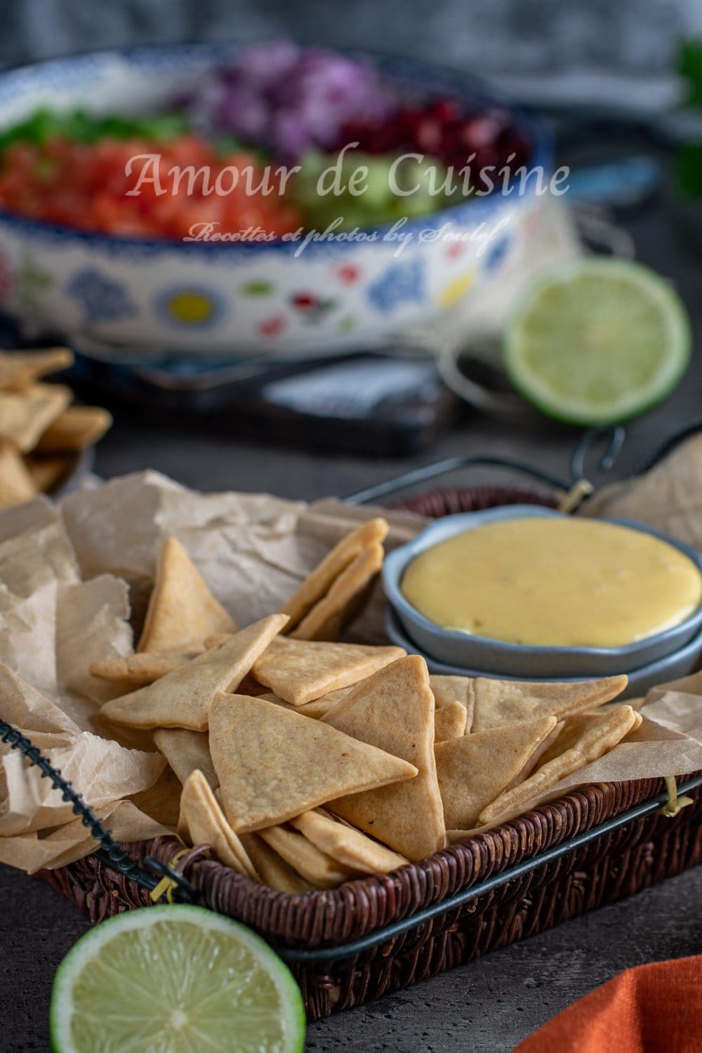 Nachos maison aux épices fajitas ou chips de nachos mexicains