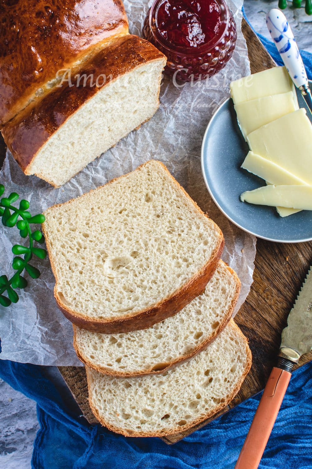 Recette de pain de mie moelleux et aéré comme une brioche