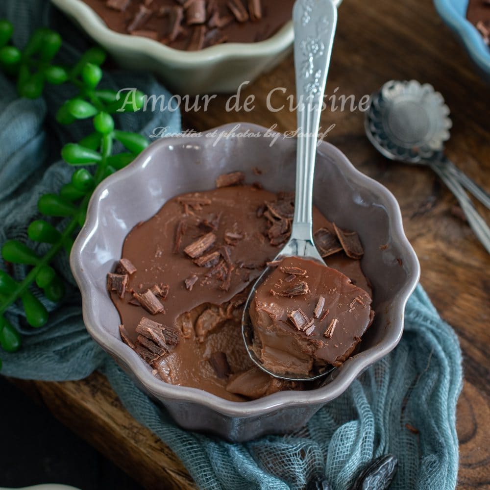 Crème au chocolat à la fève tonka