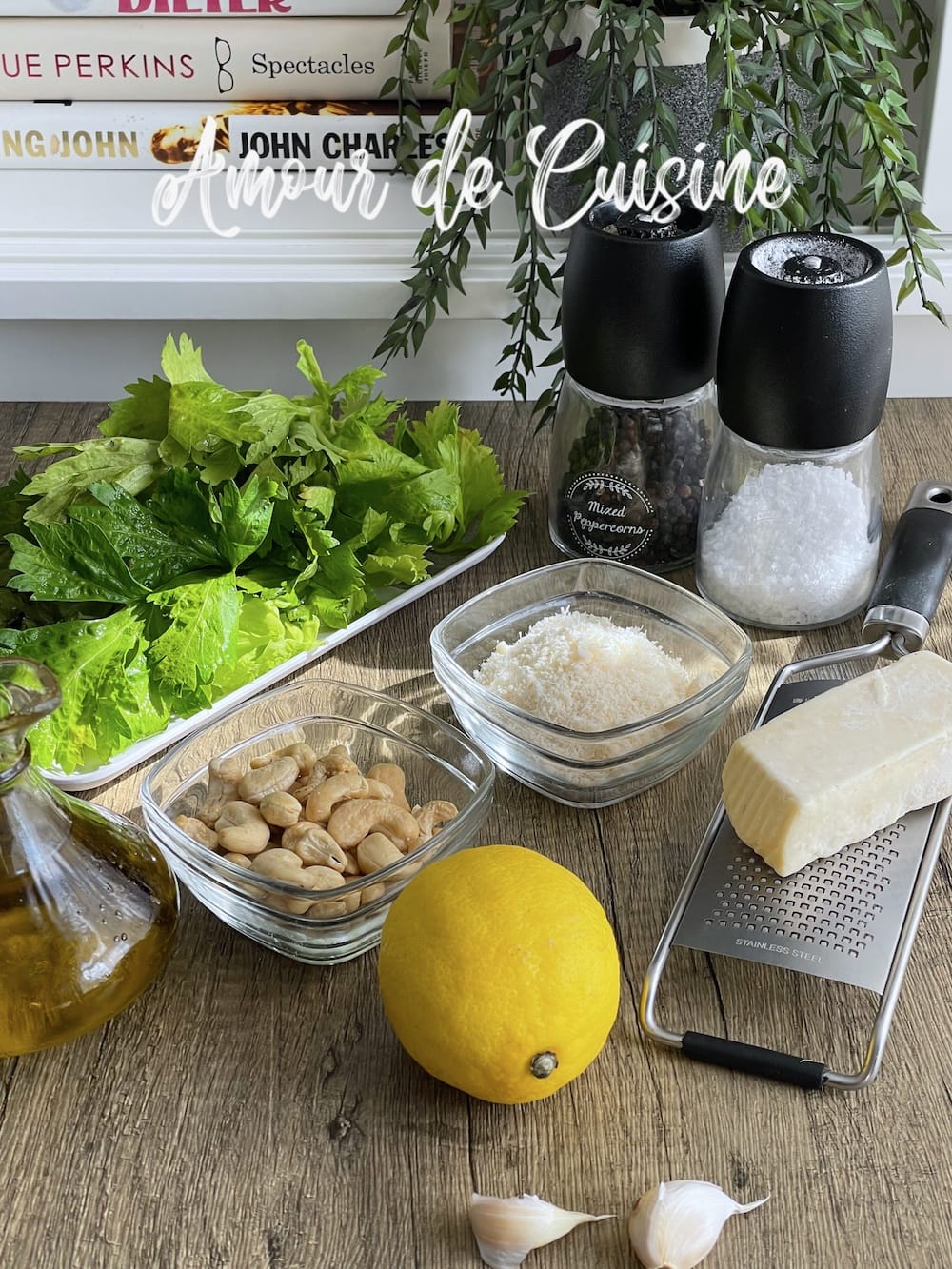 ingredients du pesto aux feuilles de celeri