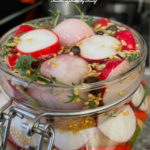 jarre de pickles aux legumes prête à stocker