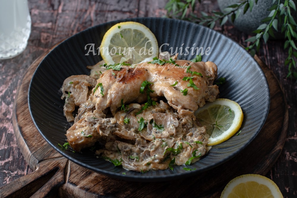 Cuisses de poulet au citron et champignons