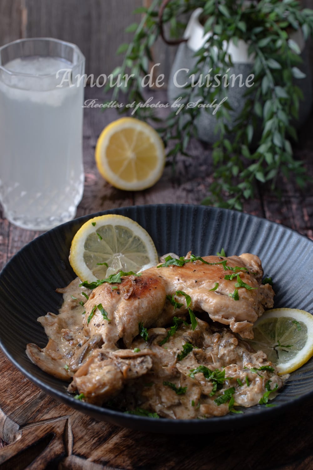 Cuisses de poulet au citron et champignons