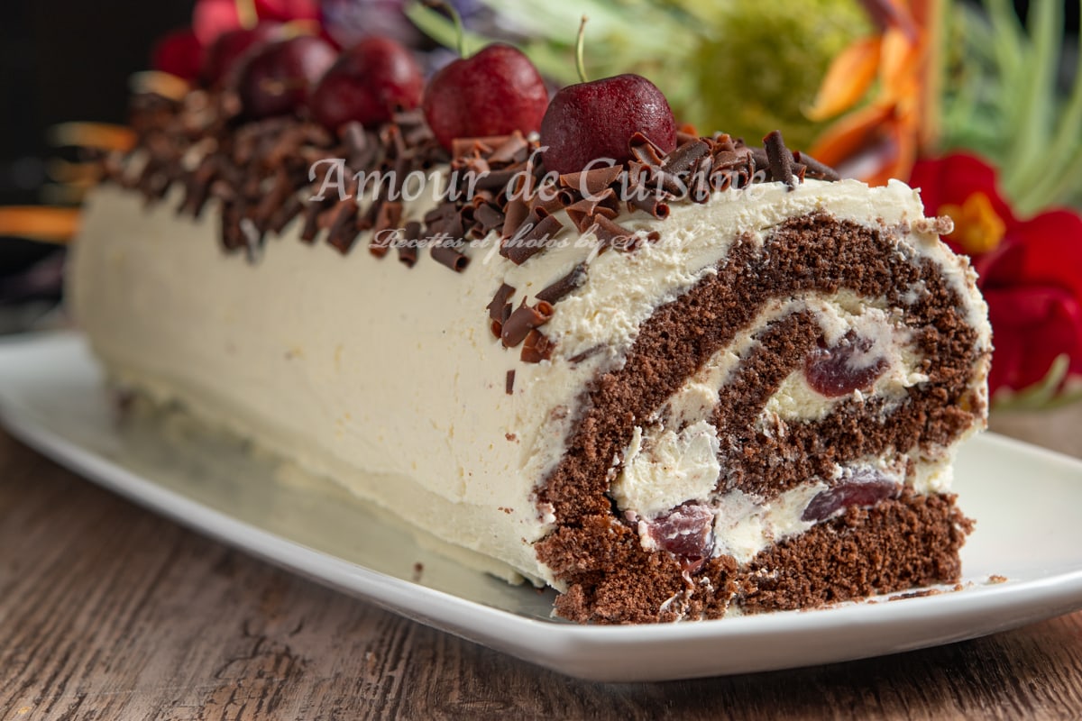 buche foret noire au mascarpone de Noel