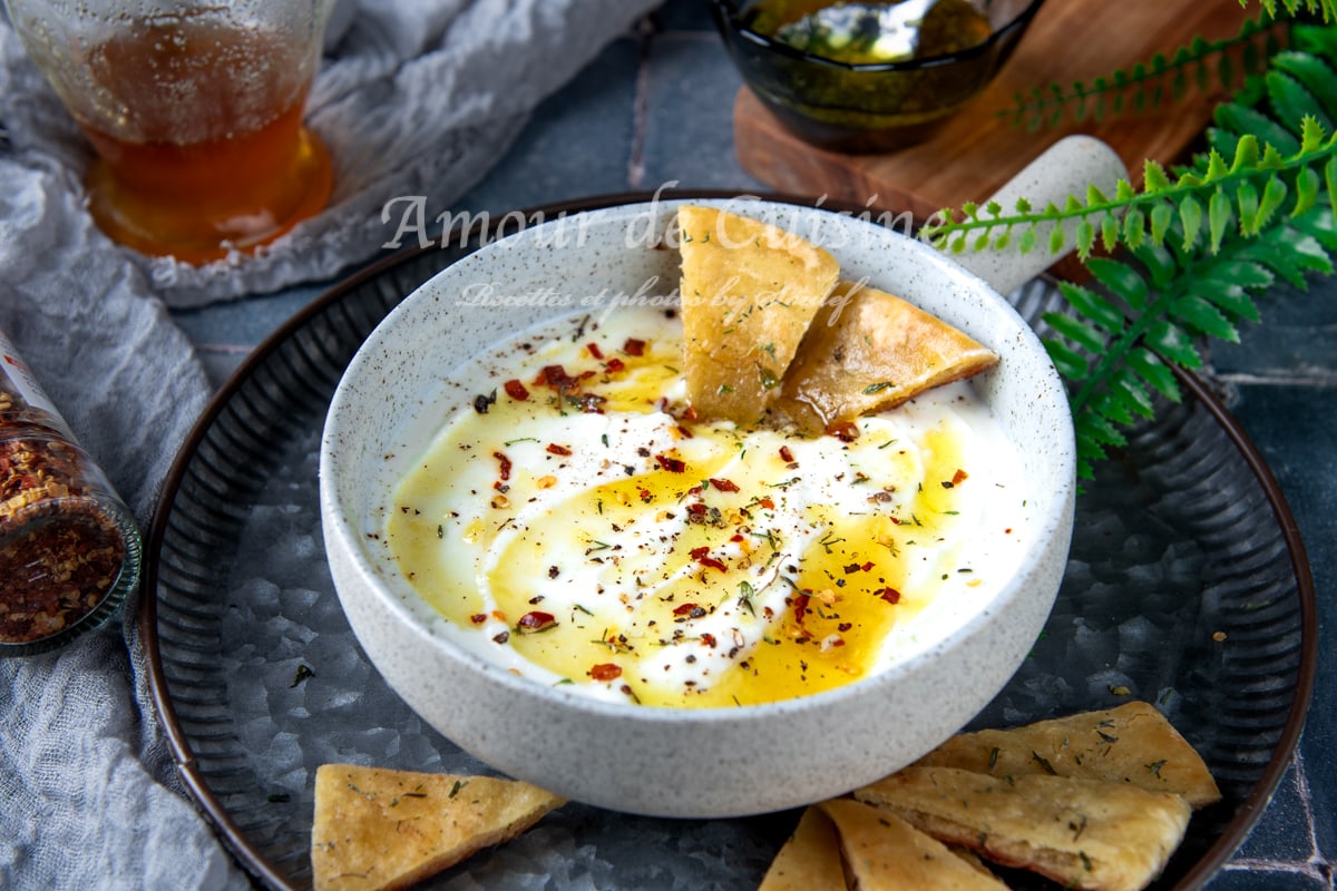 Dip de feta fouettée au miel épicé