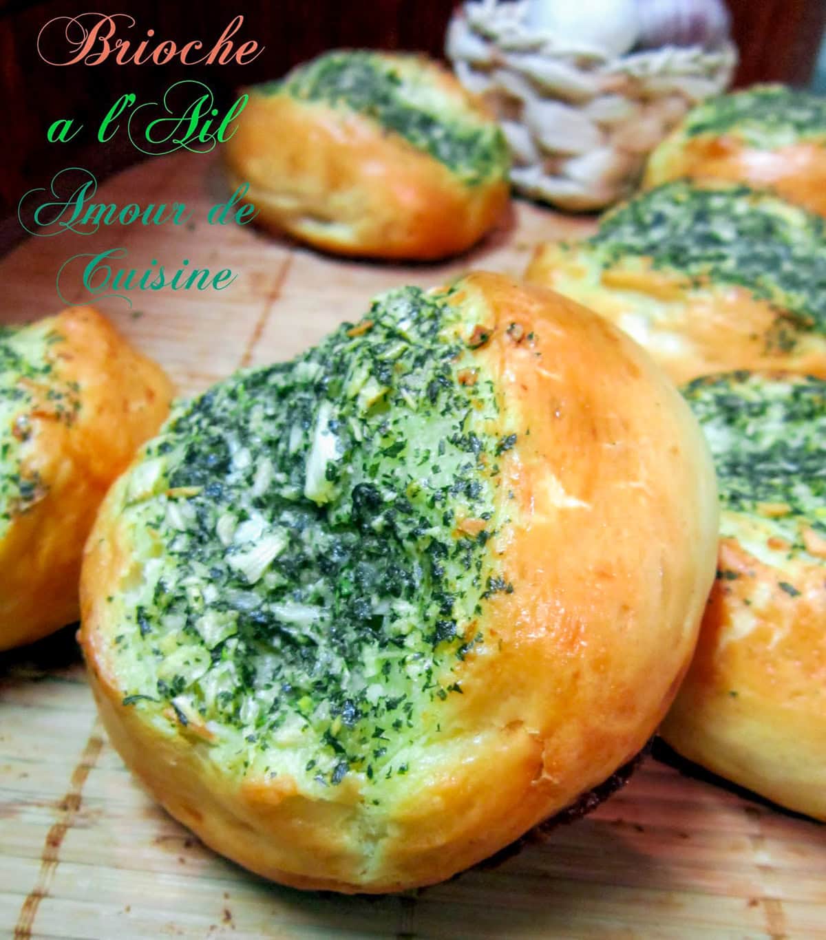 brioche à l'ail et persil