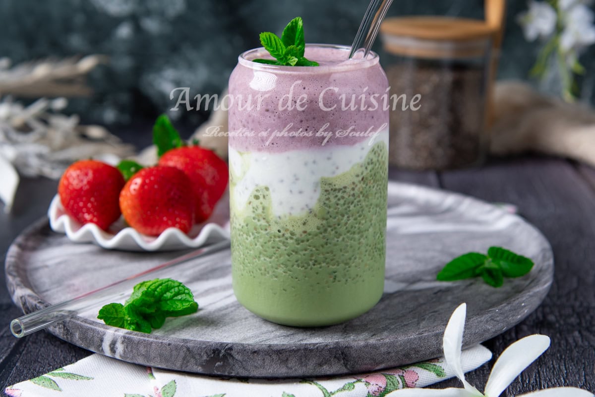 Pudding de chia fraises matcha et collagène