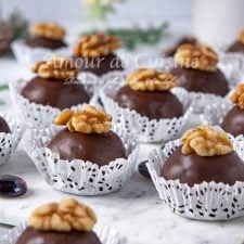 recette des truffes aux noix et pate d'amande (massepain)
