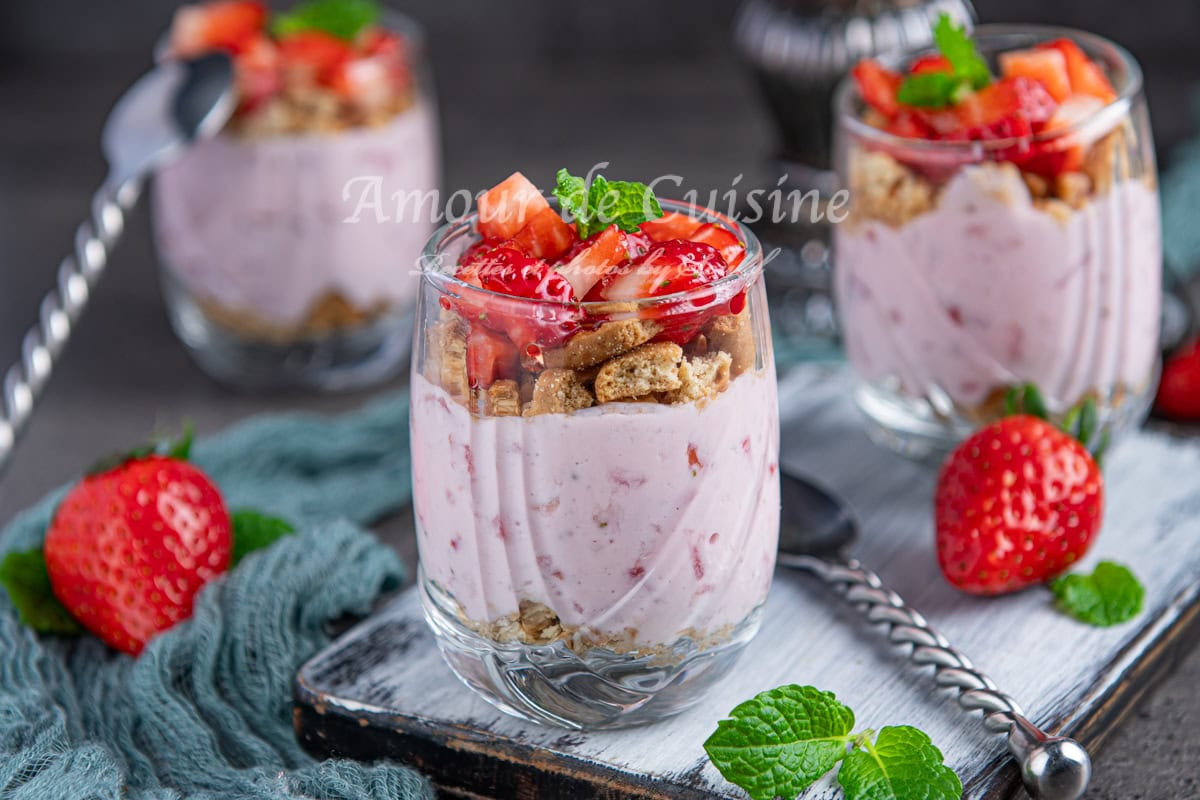 dessert au skyr et fraises au speculoos