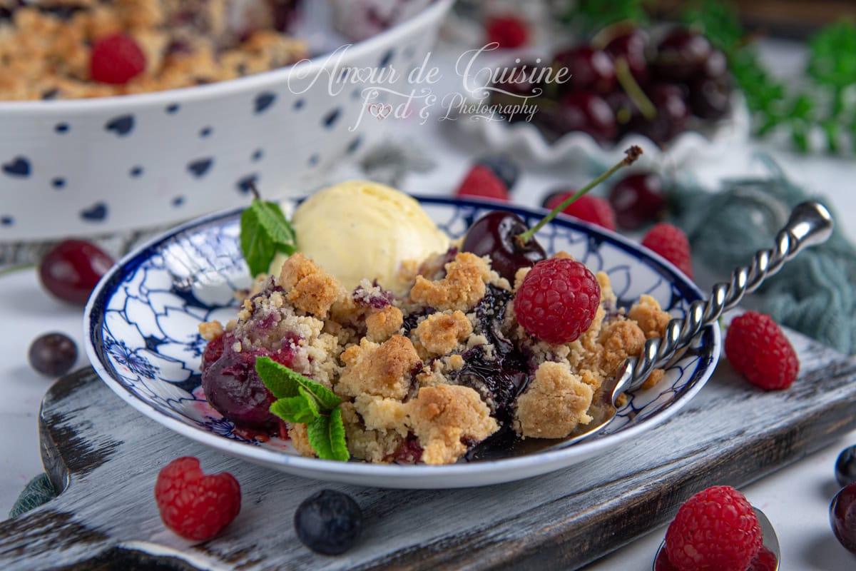 crumble d'amandes aux fruits rouges