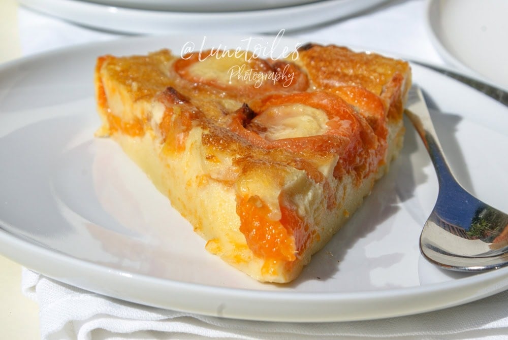 Apricot clafoutis