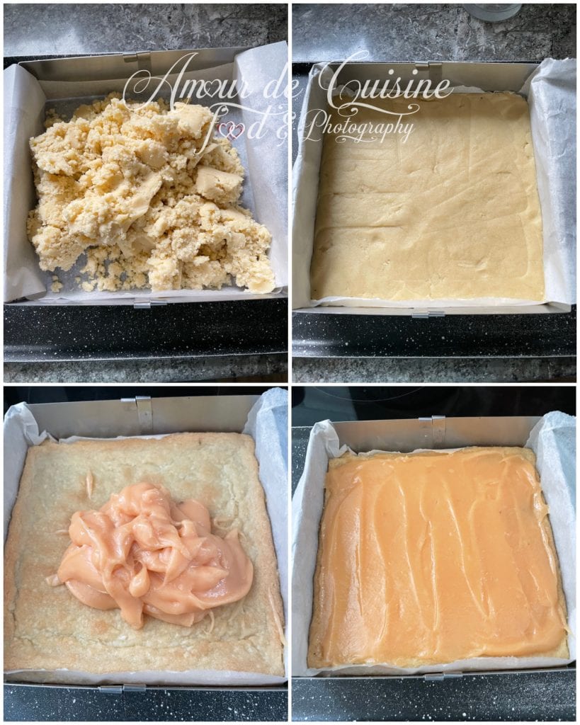 Étapes de préparation des carrés sablés à la pâte de coing : pâte sablée émiettée dans un moule, base tassée et prête à cuire, base cuite avec pâte de coing déposée dessus, puis garniture étalée uniformément avant la cuisson finale.