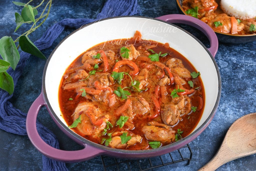 Recette Facile et Crémeuse de Poulet au Curry Rouge Thaï à Faire à la Maison
