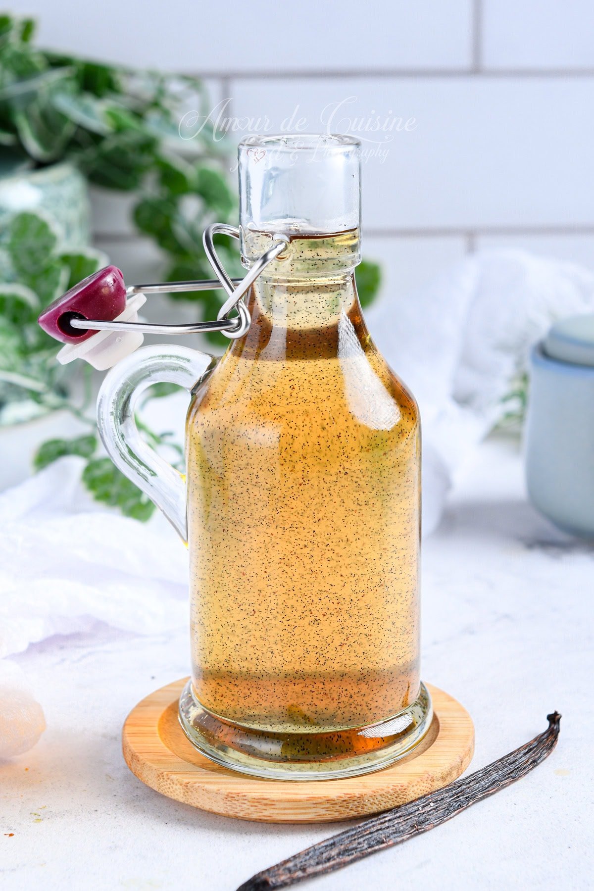 Homemade Vanilla Syrup for Coffee