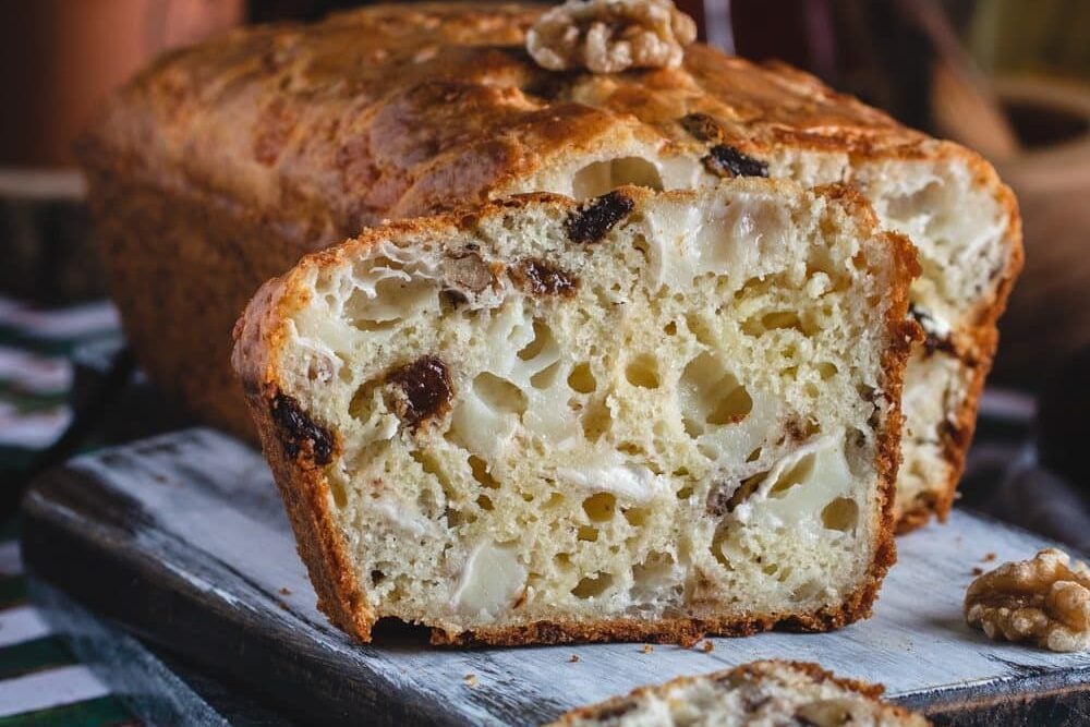 Cake salé au chèvre et aux noix